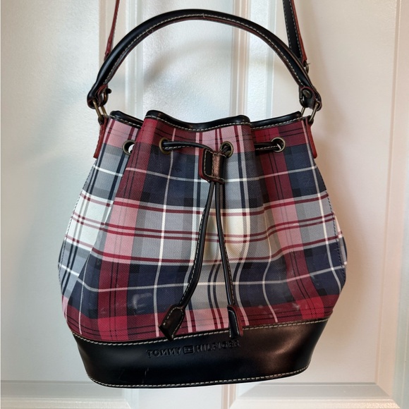 Tommy Hilfiger Bucket Crossbody Black Leather Plaid Drawstring Y2k 90s Bag Purse - Picture 1 of 16